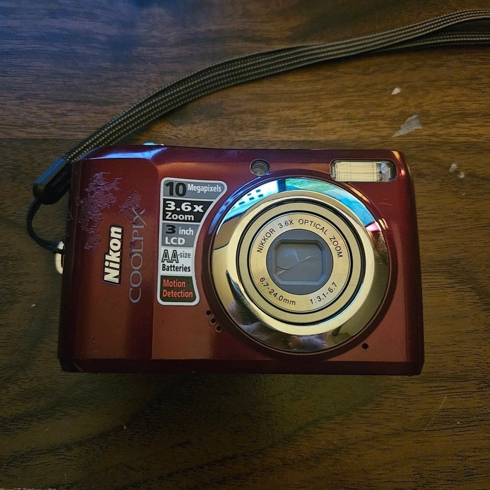 Nikon Coolpix L20 Digital Camera Red 10MP 3.6x Zoom AA Battery